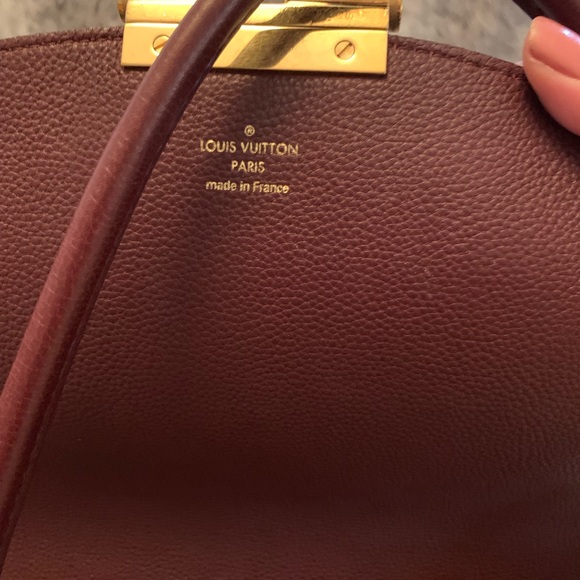 SOLD. Authentic Louis Vuitton Olympe - Picture 11 of 17